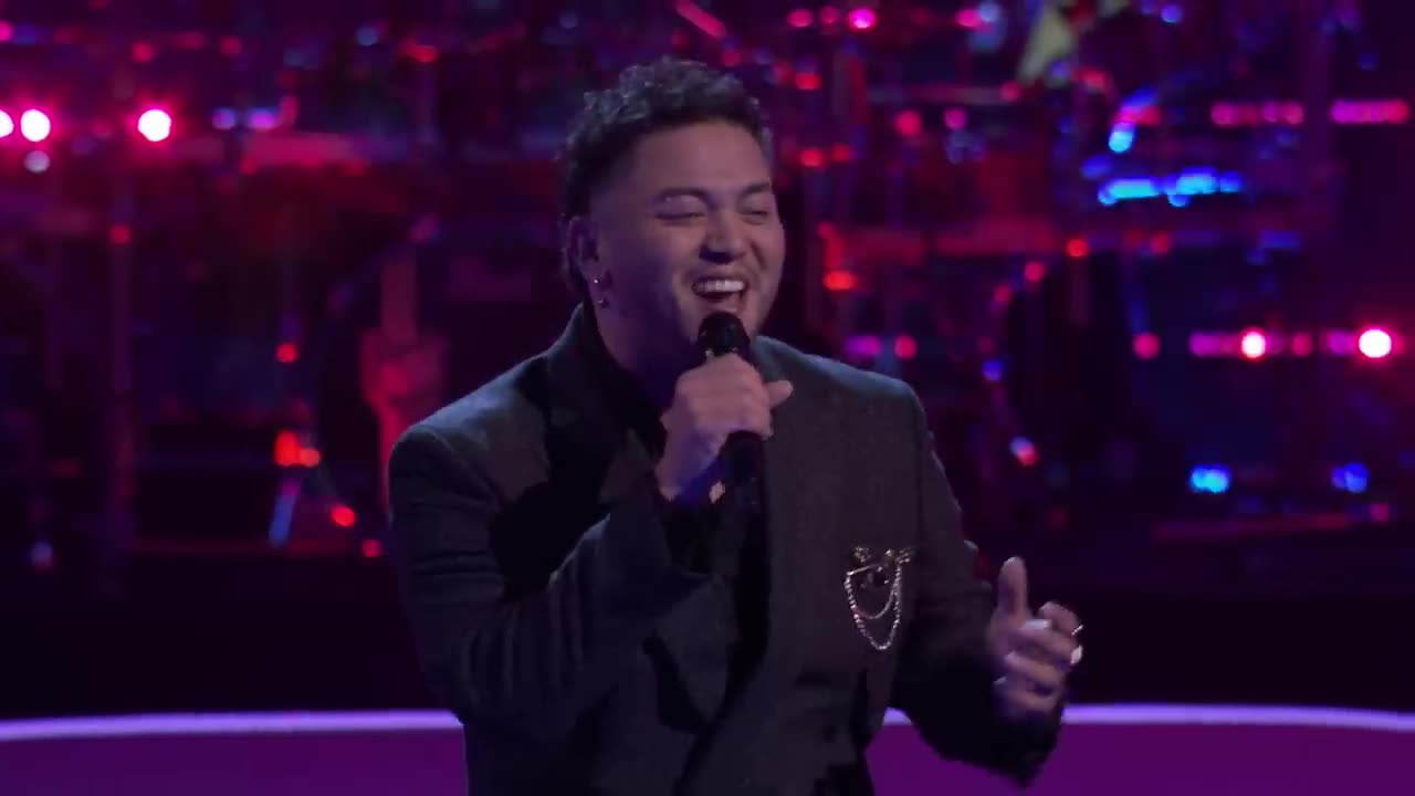 Sofronio Vasquez sings 'You Don't Have To Say You Love Me' @ The Voice USA 2024 | Knockouts