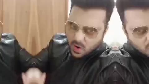 Saif khan dialogue race movie