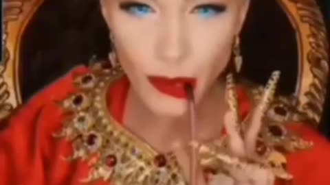 Illuminati Chick