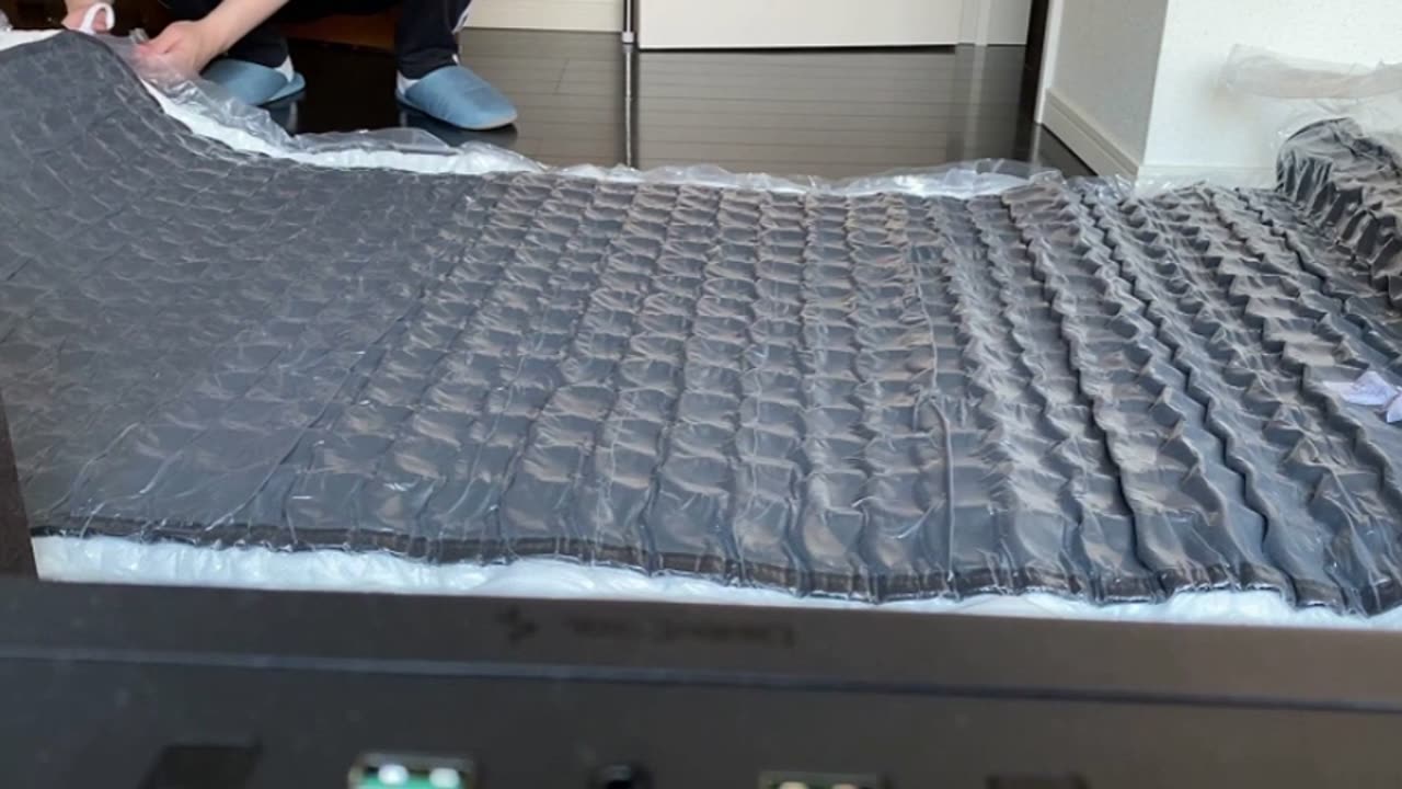 Unbox and Relax: Mesmerizing ASMR of Unsealing a Mattress!#mattress #ASMR #sleep