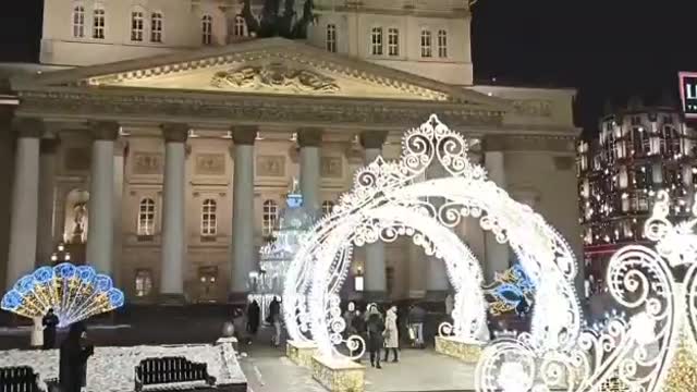 ðŸŽðŸŽ„⛄ Saudações do Teatro Bolshoi e suas luzes.