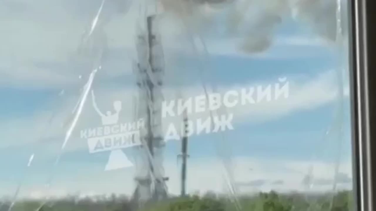The Moment a Massive 240 Meter Tower Breaks in Half After Russian Airstrike