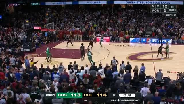 Jaylen Brown misses the potential game-winner and the Cavs get the W in OT