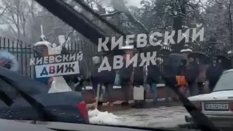 This are the queues in Kiev today to collect water.