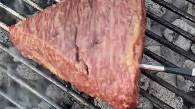 Wagyu Beef Wellington π¨πΌπ¦³ #beefwellington #steaktiktok #cooking