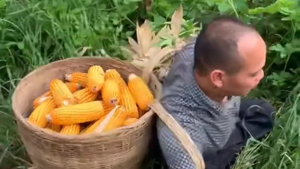 Clip cảm động #106 _ Chàng trai tật nguyền _