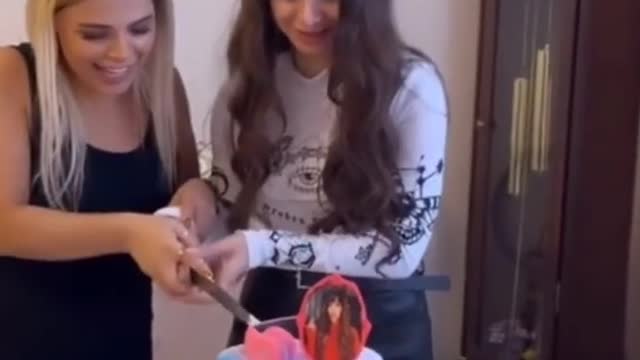 Nia Kurbanova Bakıda Padruqas Vəfa Xanım Gəldiyi Gün __ 06.11.2022 __ TikTok Canlı Yayım
