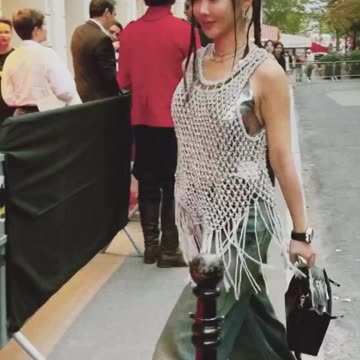 Crazy news of last year | Crazy Horse Paris | Lisa BLACKPINK | she look very happy 😊#blackpink #lisa