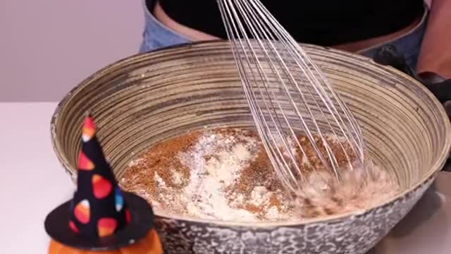 Flourless Low sugar Pumpkin Ice Cream sandwich can be real! 🎃