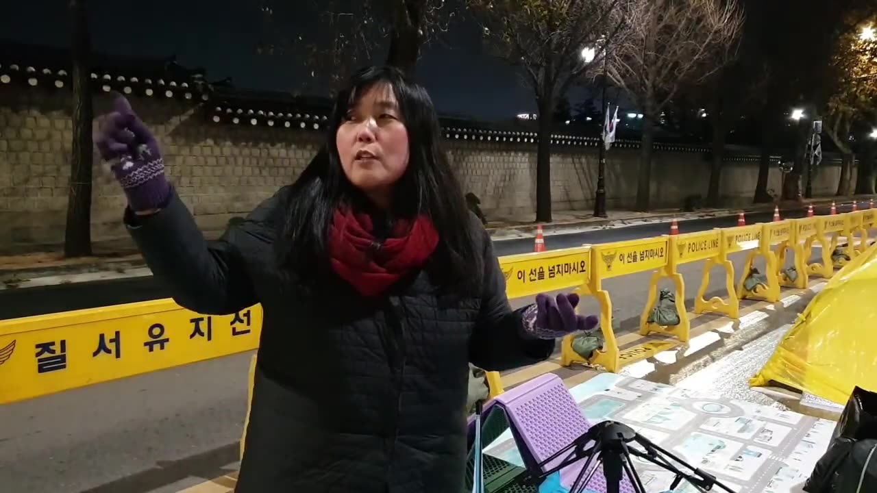 20191211_V3_S01(4V1ZFFHDMsw)거룩한 분노에 사이버 전사로 변신하고 있는 30대 여성