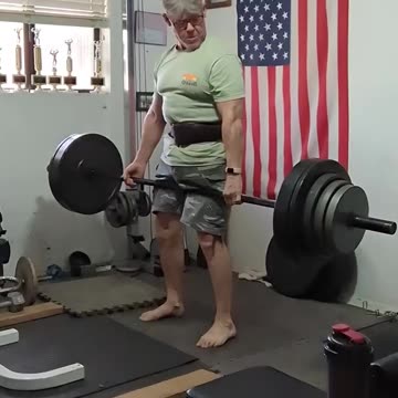 ARE THERE ANY FREINDLY AMERICANS LEFT ANYWHERE. 64 yr old Natty*DEADLIFT DAY 305x1r🎥 TUESDAY OCT 10