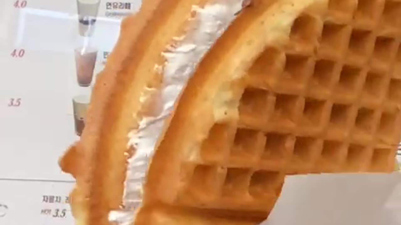 chocolate cream waffle