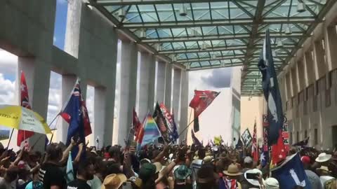 Protests against medical tyranny: Thousands of people near parliament house in Canberra!