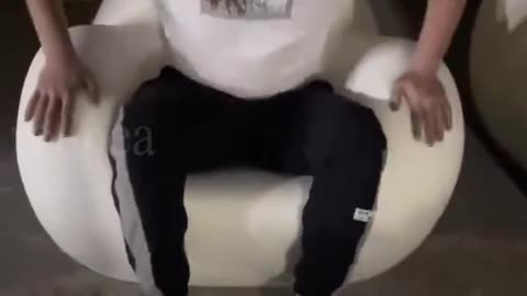 WTH kind of chairs are these 🤣🤣