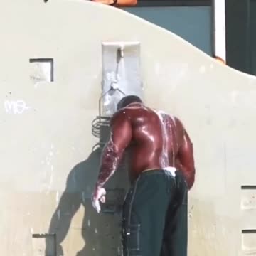 That man is gonna have a nervous breakdown!🤣😂