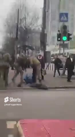 🚨#Warning:This is how men are actually mobilized in Ukraine to defend their homeland