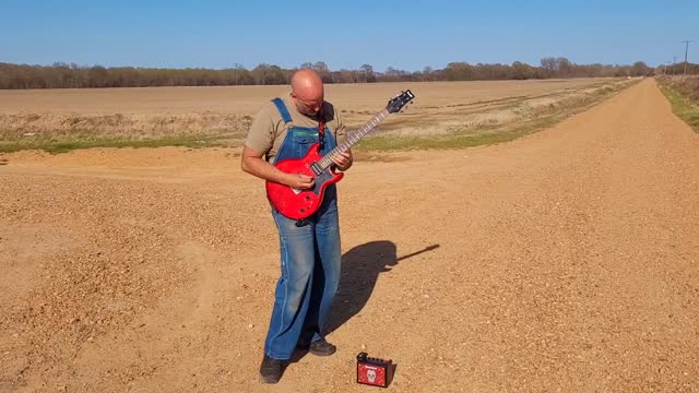 " Lightnin' boy ! " Gabe King plays at the REAL crossroads. LOL