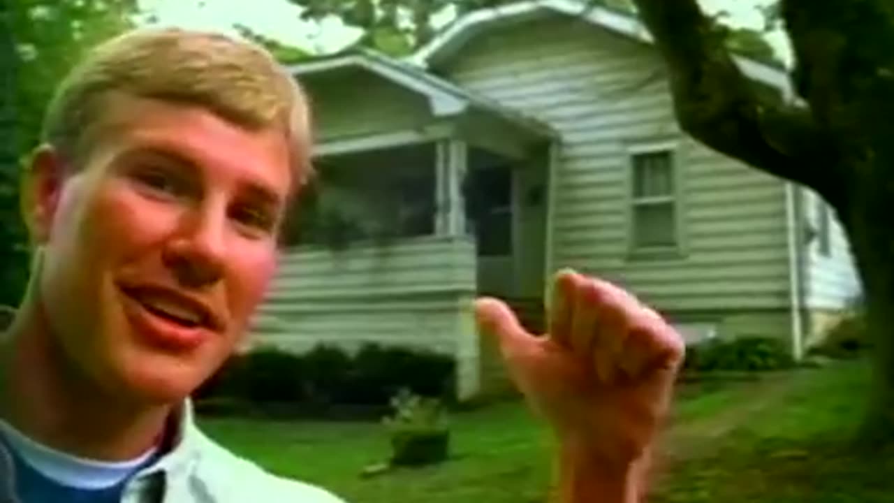 September 26, 1997 - Pacers, Including Fred Hoiberg, Explore Hometown of Coach Larry Bird