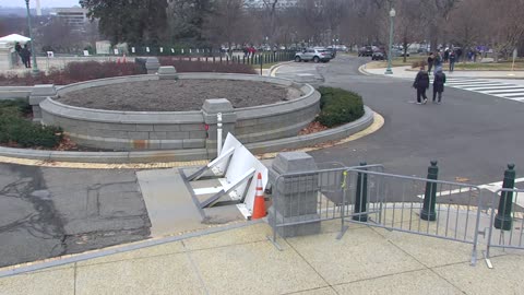 7214USCG00SenatePlazaOutbound_2021-01-05_15h40min01s547ms.mp4
