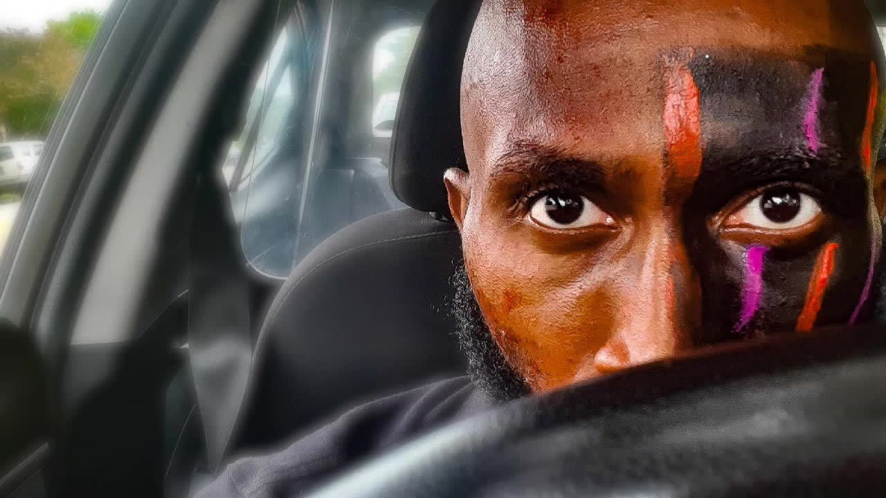 Shaheen Yasir Helps Lyft Driver From The Side Of The Rode With Six Gunshot Wounds