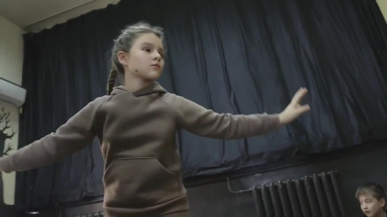 На тихой стороне Трейлер (рус.)