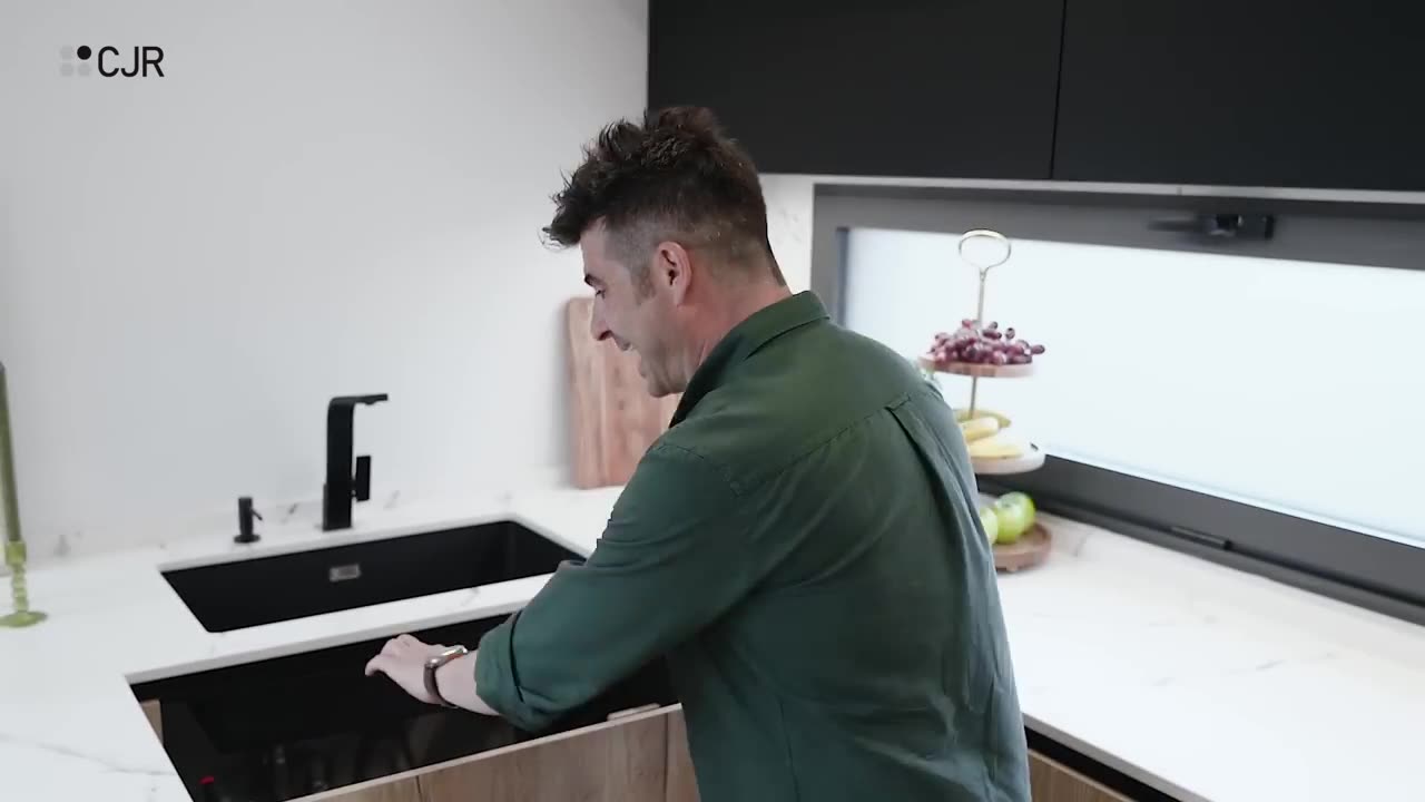 U-shaped modern kitchens