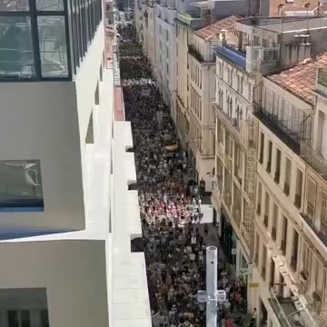 The French against Macron's tyrannical covid passports.