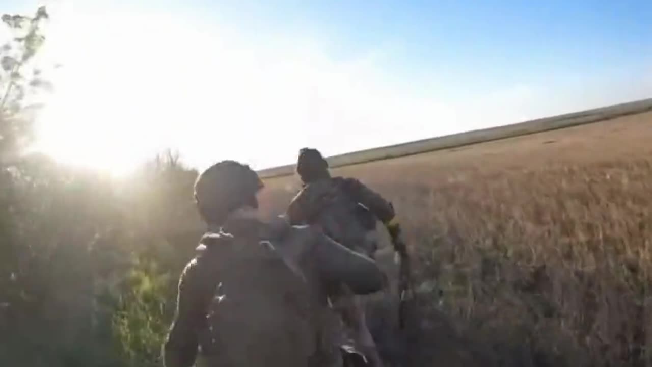 Ukrainian soldier panics in battle