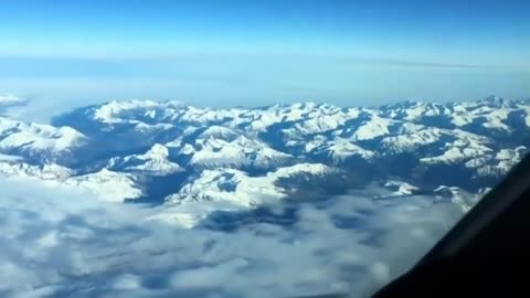 FlatEarth From a Plane