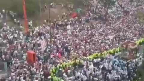 Happening now: Venezuela people