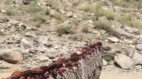 Anti-Taliban units training north of the Afghan