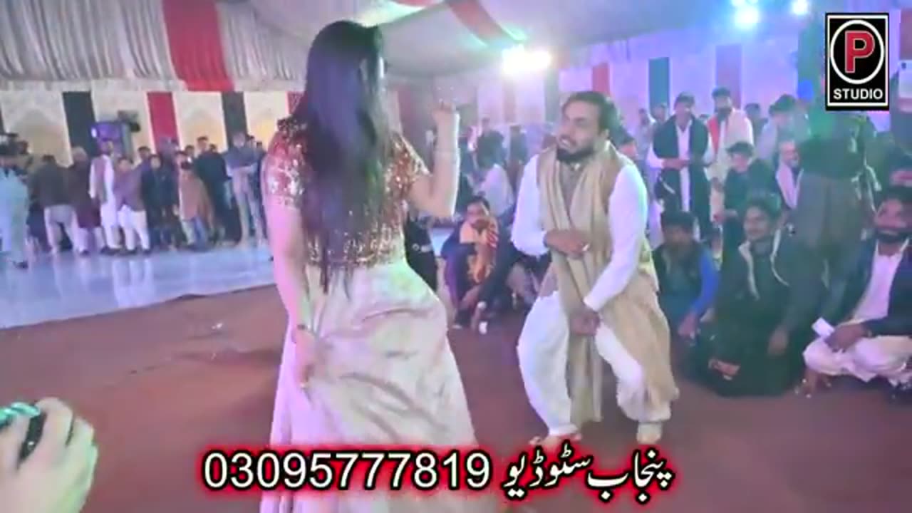 Piplan Di Chaan We____ Mahak Malik Song Dance