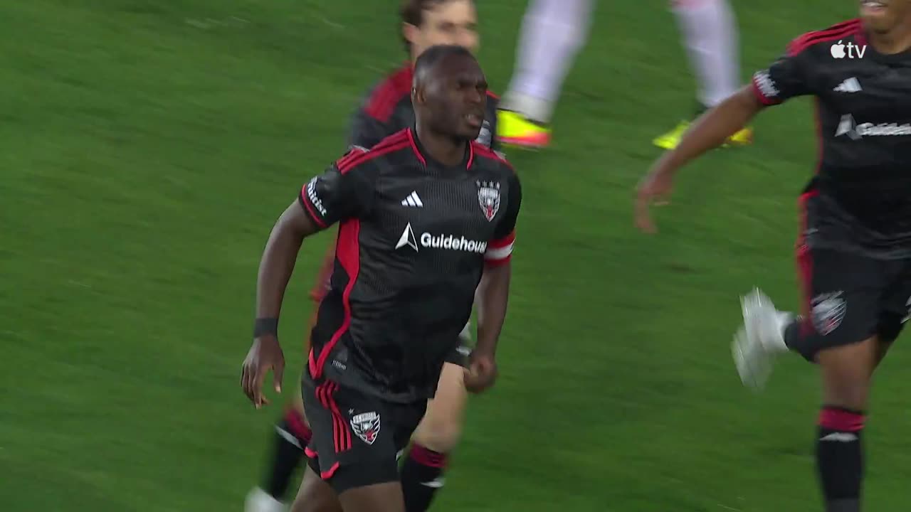 MLS Goal: C. Benteke vs. ORL, 5'