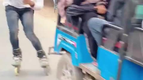 #brotherskating #skating #skater #murshidabad #balurghat #india #road #publicreaction #girlreaction