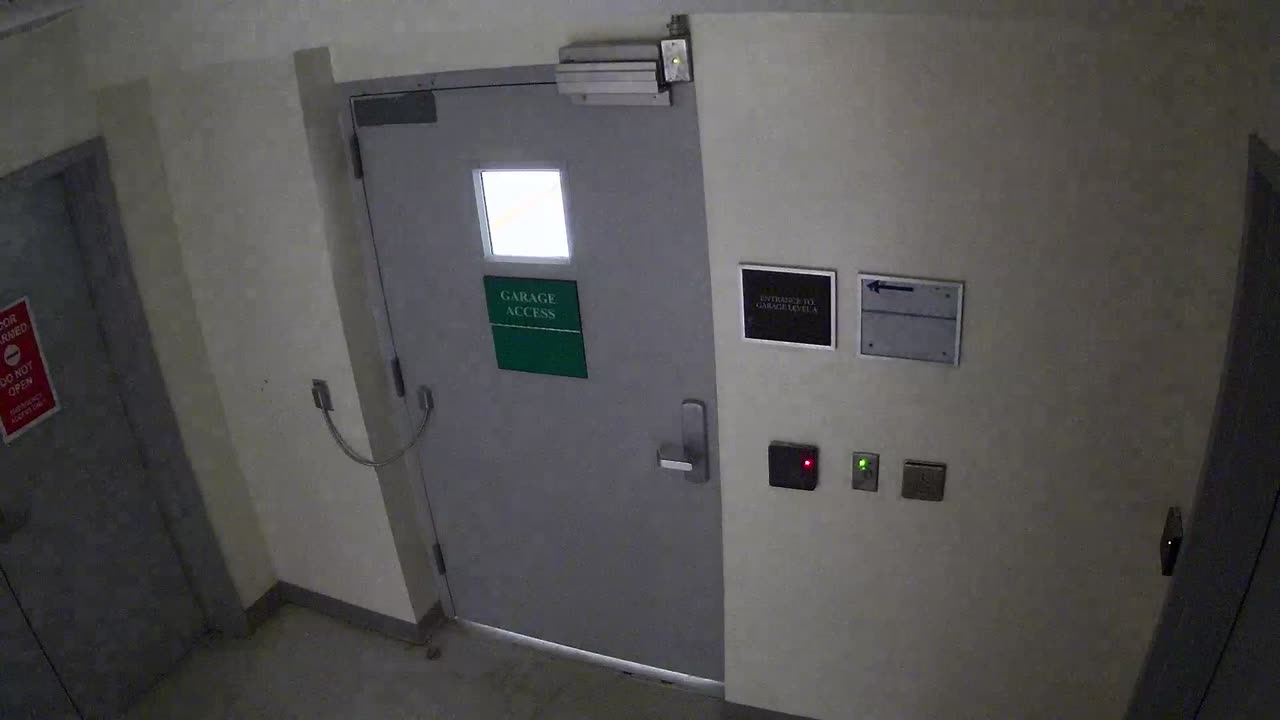 5180CHOBBANorthLobbyStair8_2021-01-05_16h40min02s823ms.mp4