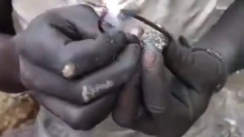 Congo. Miners find mineral with electric charge.