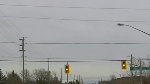 [4K] Tanker Truck made loud noise!