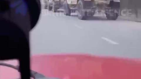 Long column of Ukrainian/NATO vehicles heading towards Bakhmut