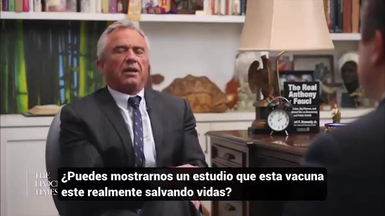 Robert Kennedy Jr. denunció públicamente que la vacuna de Bill Gates era letal.