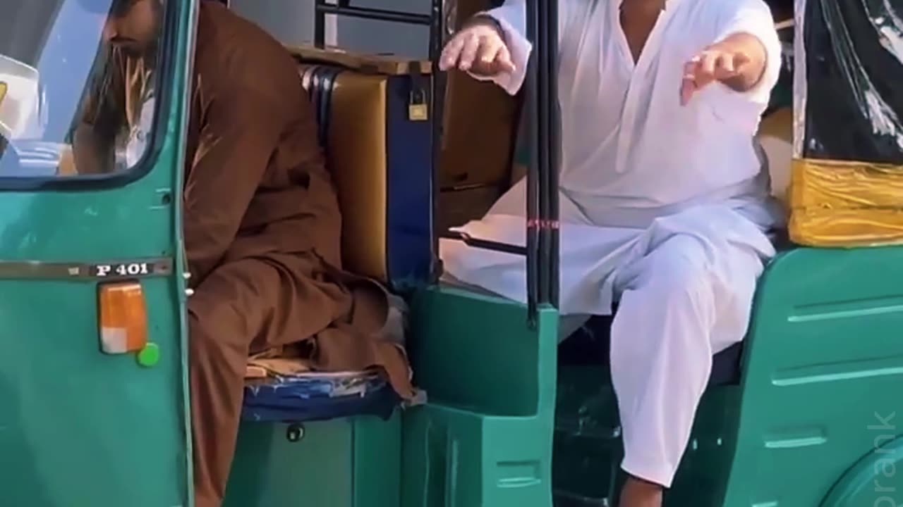 Blind man going in rickshaw😁 full video Description 👇