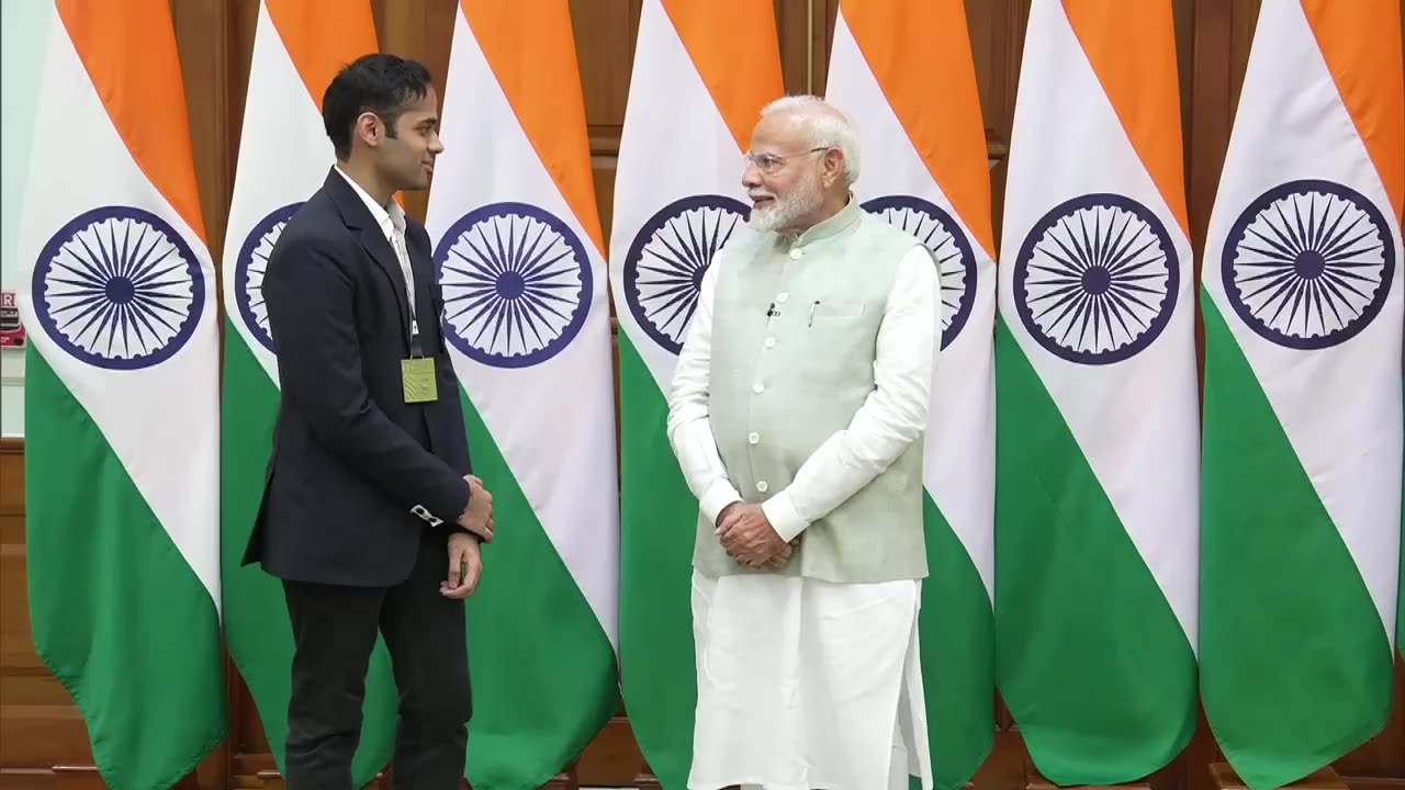 PM Modi ji with India Chess players who wins double gold