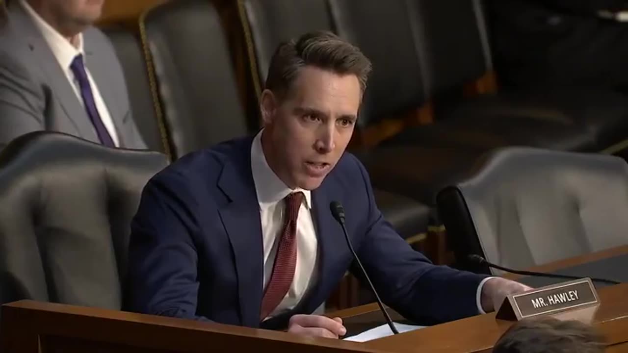 Christopher Wray Tells Sen. Josh Hawley That FBI Agents Targeting Catholics Wasn't 'Intentional'