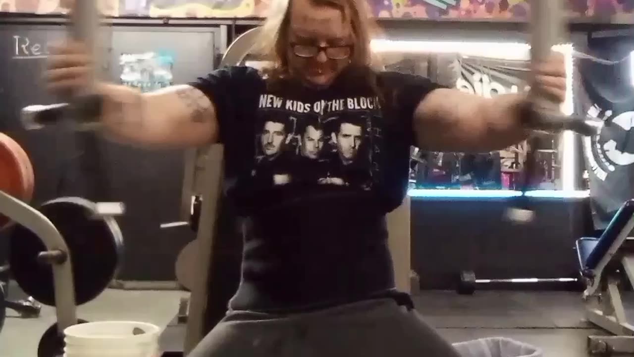 Chest day clips