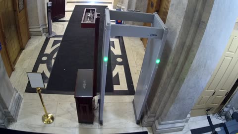 0163USCH01HouseCarriageDoor_2021-01-05_22h39min55s923ms.mp4