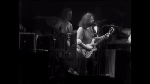 The Grateful Dead - Winterland in San Francisco 12-30-1977