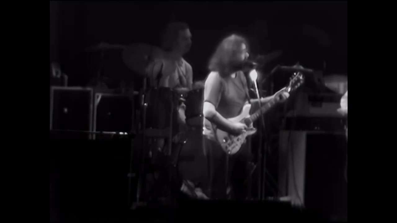 The Grateful Dead - Winterland in San Francisco 12-30-1977