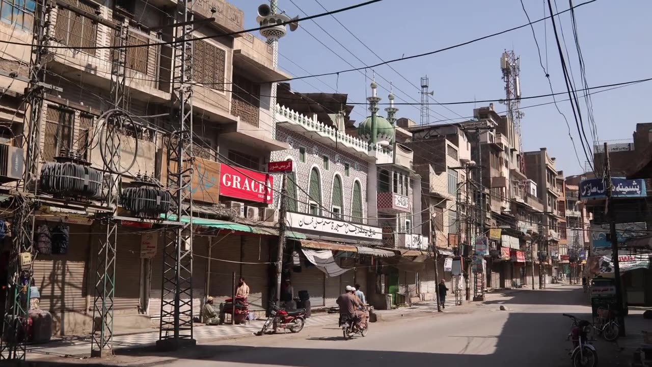 The Capital of KPK- Peshawar -- Pakistan Travel Vlog