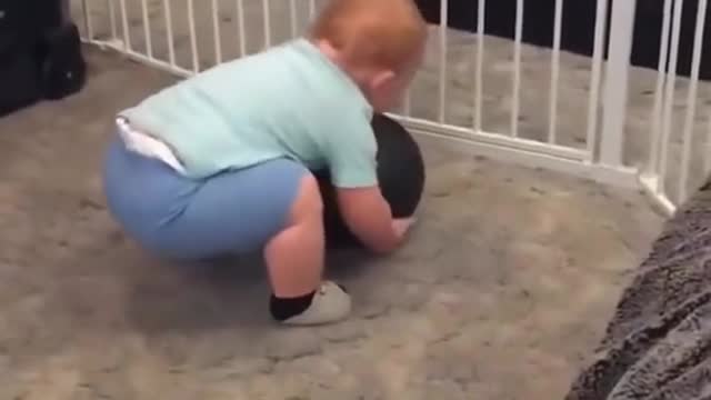 Baby is STRONG 💪 (squat_universityIG) #babiesoftiktok #strongbaby #weightlifting