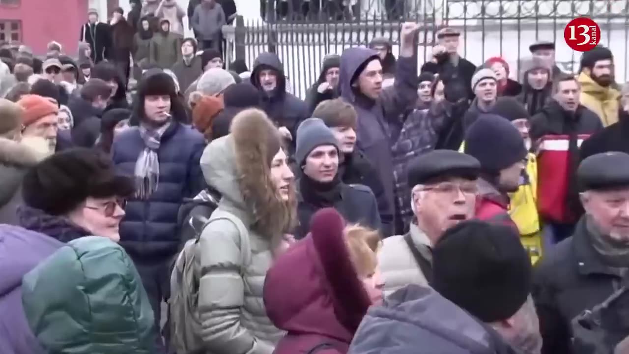 Armed protest against regime possible inside Russia