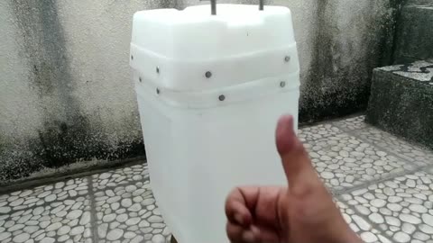 lid model trash can